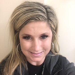 Meet your Posher, Toni